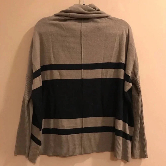 RD Style Loose Cozy Turtleneck Sweater - Picture 5 of 7